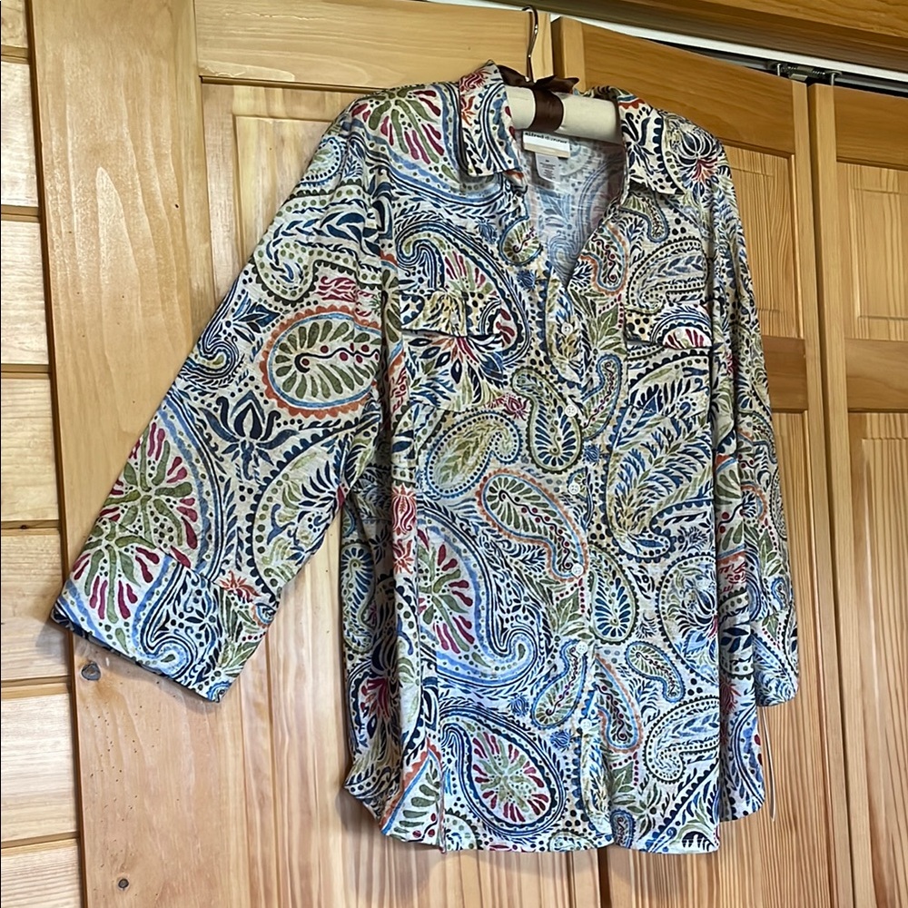 Women’s Blue and Green Paisley Casual Button Down Shirt